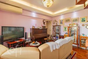 Image 3 - 853726