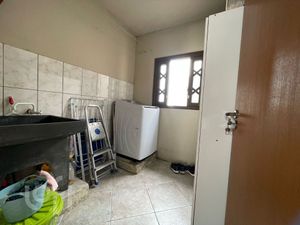 Image 25 - 853731