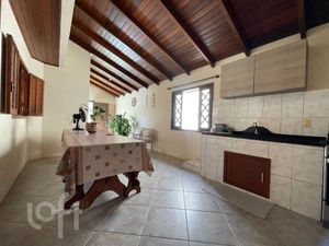 Image 9 - 853731