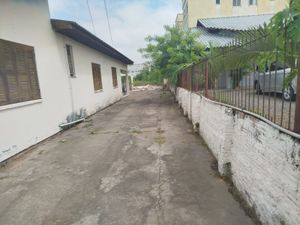 Image 1 - 853747