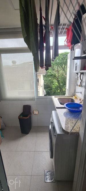 Image 21 - 853787