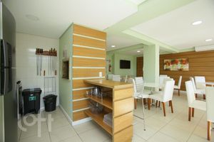 Image 34 - 853794