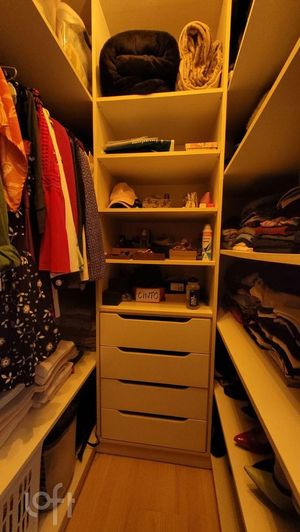 Image 19 - 853794