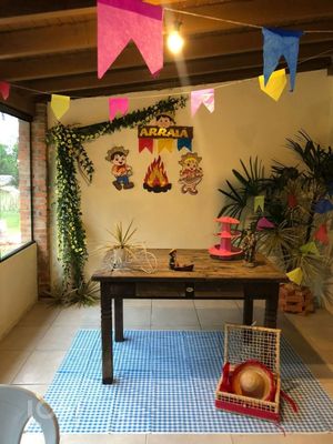 Image 11 - 853799