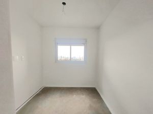 Image 4 - 853800