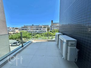 Image 5 - 853804