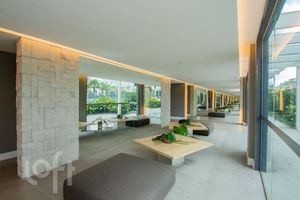 Image 20 - 853827