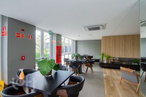 Image 32 - 853827