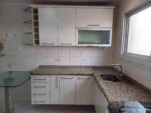 Image 4 - 853847
