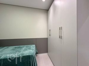 Image 18 - 853886