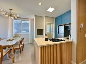 Image 9 - 853886
