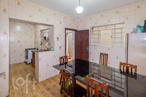 Image 5 - 853902