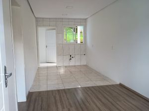 Image 9 - 853903