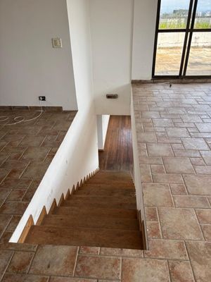 Image 23 - 853911