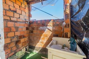 Image 34 - 853981