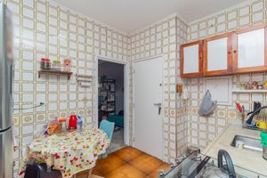 Image 18 - 853982