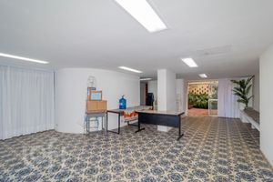Image 21 - 853982