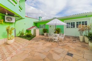 Image 38 - 854007