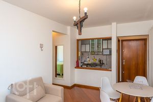 Image 4 - 854016