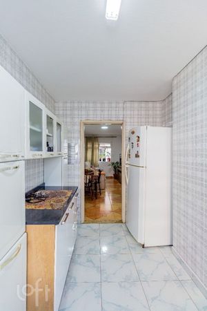 Image 4 - 854017