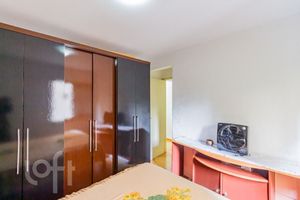 Image 21 - 854017
