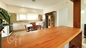Image 39 - 854019