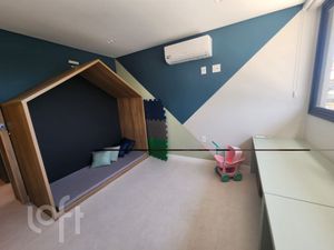Image 6 - 854029