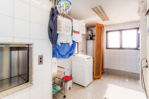 Image 46 - 854047