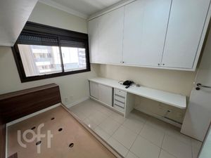 Image 17 - 854059