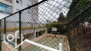 Image 8 - 854063