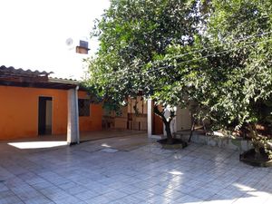 Image 29 - 854080