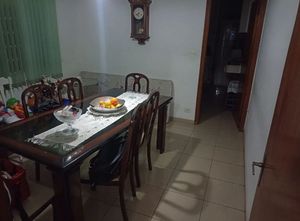 Image 1 - 854093