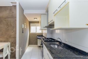 Image 19 - 854103