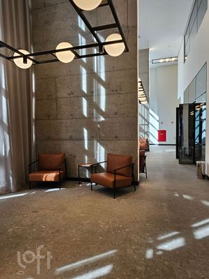 Image 6 - 854106