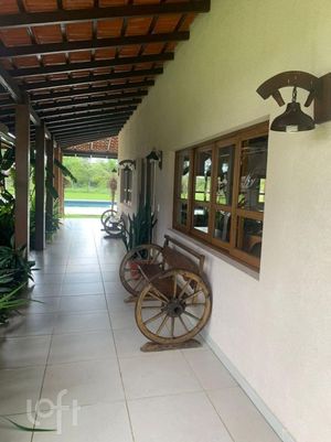 Image 2 - 854116