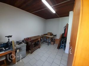 Image 9 - 854119