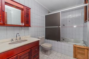Image 37 - 854152