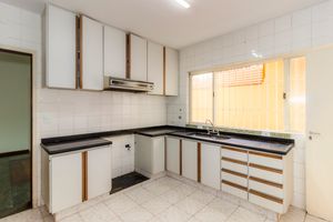Image 30 - 854245