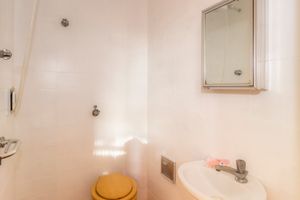 Image 39 - 854245