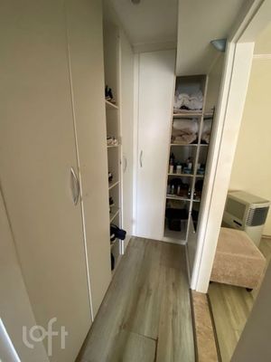 Image 9 - 854262