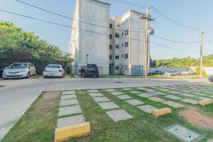 Image 15 - 854270