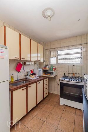Image 7 - 854273