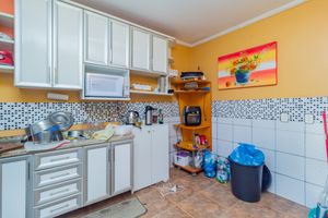 Image 29 - 854275