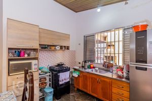 Image 7 - 854276