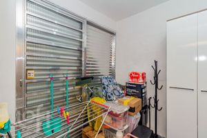 Image 17 - 854276
