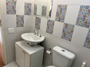 Image 13 - 854290