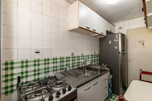 Image 5 - 854310