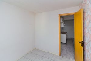 Image 12 - 854318