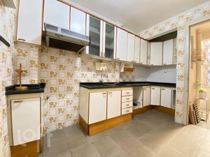 Image 21 - 854323