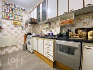 Image 16 - 854323